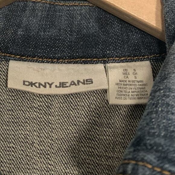 DKNY Size Small Stretch Denim Jacket Blue Jean Coat Cropped Trucker Western - Picture 5 of 8
